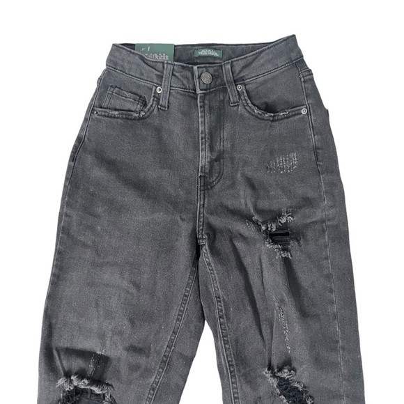 NWT Wild Fable Super High Rise Tapered Black Wash Jean - Size 00 - Picture 2 of 9